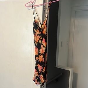 Brand new with tags h&m floral dress with cross back straps